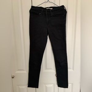 Levi’s 711 dark mid-rise skinny jeans size 27/30